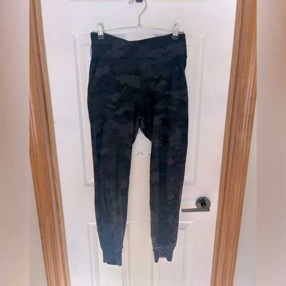 lululemon athletica Pants - lululemon Align™ High-Rise Jogger
Full Length Black and grey camo Size 8